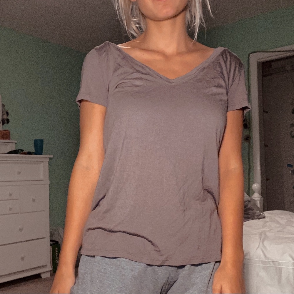 grey t-shirt